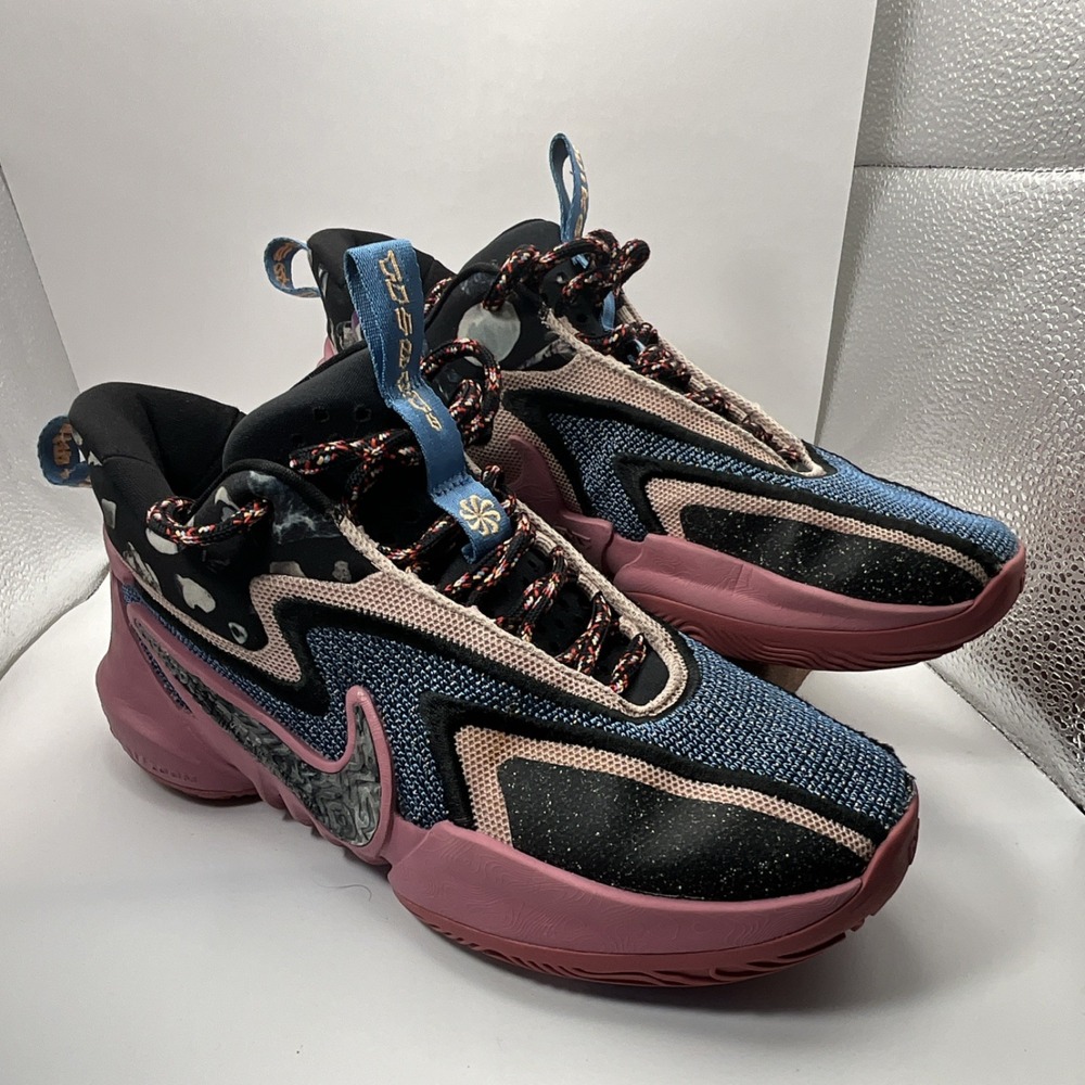 Nike Cosmic Unity 2 We Fly to‎ Defy Men's Sneaker Pink Multi Low Top Lace Up